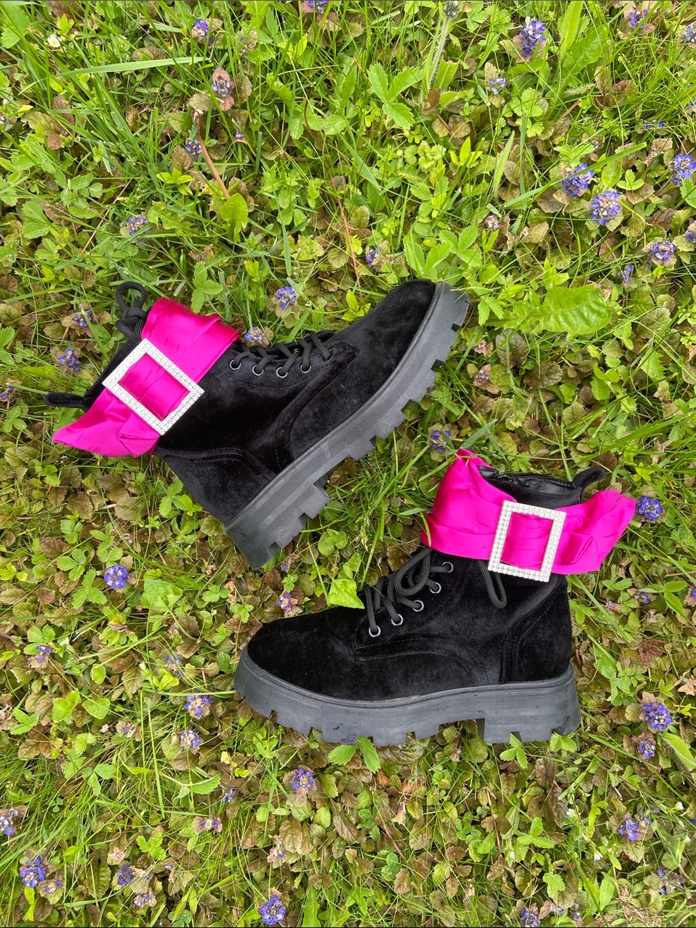 Betsey Johnson Dozer Black Velvet Pink Satin Ribbon Ankle Boots Women's Size 7.5